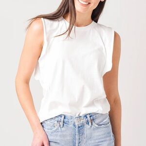 FRAME Summer Tee Size Small